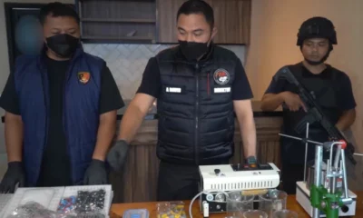Polda Metro Jaya Bongkar Pabrik Vape Narkotika di Tangerang, Ribuan Catridge Disita
