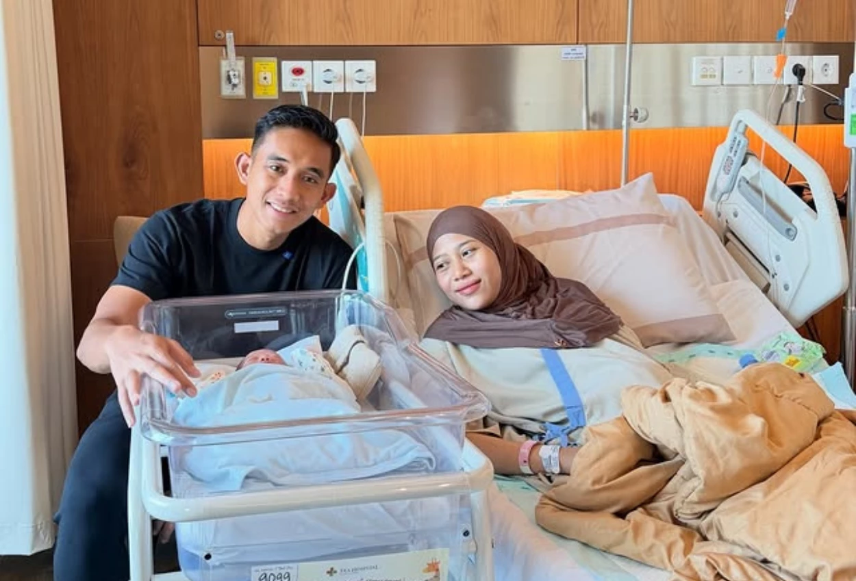 Selamat! Rizky Ridho dan Istri Sambut Kelahiran Anak Pertama
