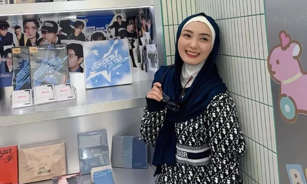 Sembunyikan Perceraian dari Anak Anak, Della Puspita Akui Masih Tinggal Bareng Mantan Suami selama 8 Tahun