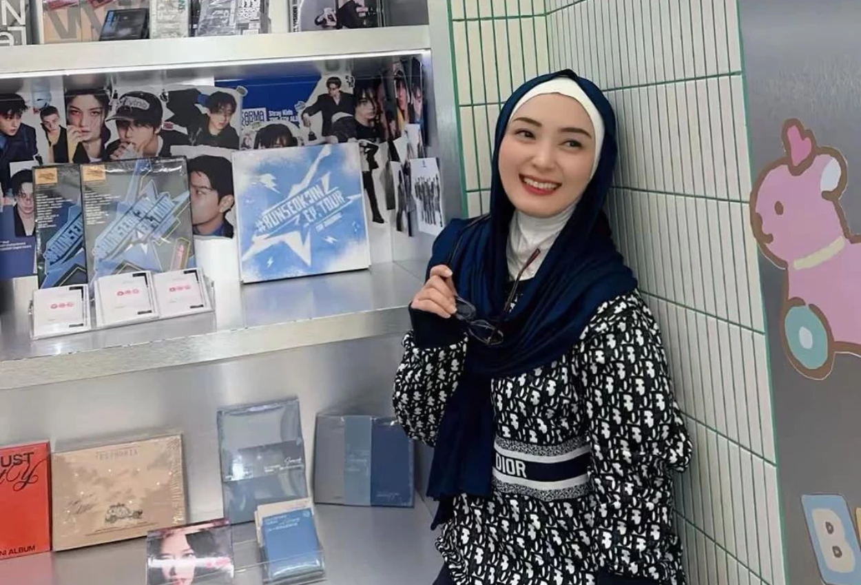 Sembunyikan Perceraian dari Anak Anak, Della Puspita Akui Masih Tinggal Bareng Mantan Suami selama 8 Tahun