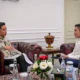Seskab Teddy dan Wapres Gibran Gelar Pertemuan 1,5 Jam di Istana, Ini yang Dibahas