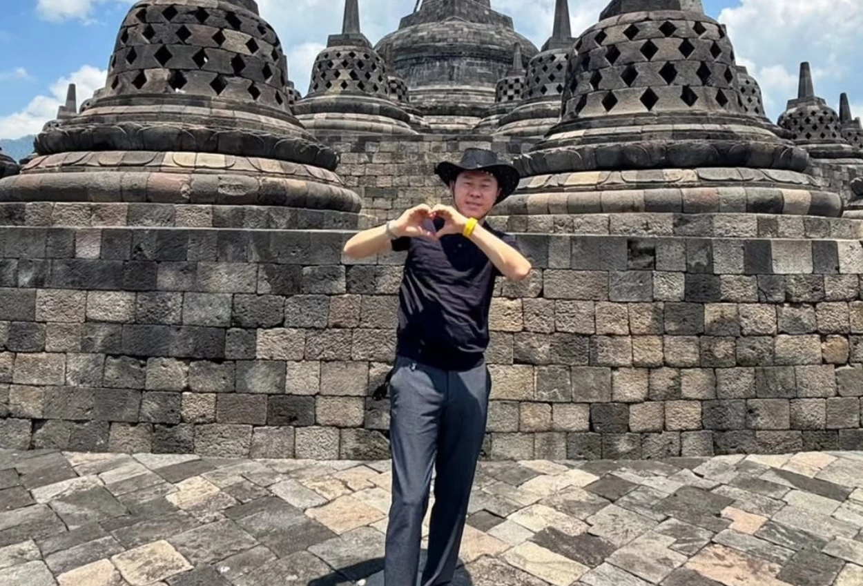 Shin Tae yong Pamer Foto Liburan ke Jogja, Anaknya Memang Pria yang Cinta Indonesia