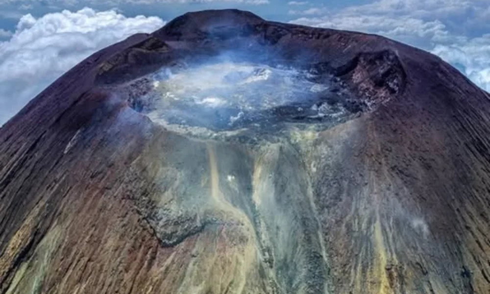 Suhu Capai 464 Derajat Celcius, Pendakian Gunung Slamet Ditutup