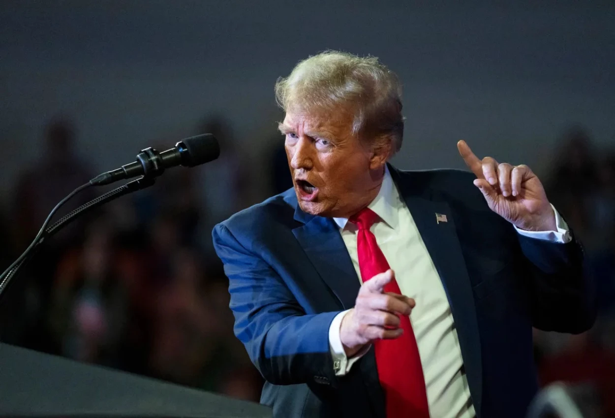 Trump Lobi FIFA, Minta Iran Digantikan Italia di Piala Dunia
