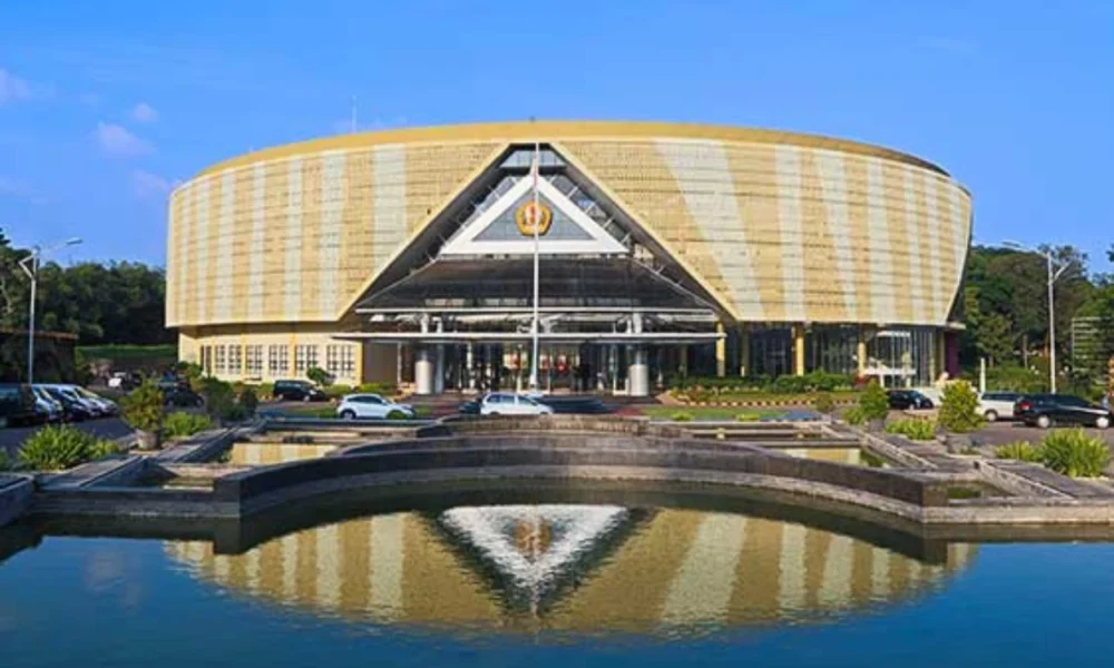 Unpad Nonaktifkan Guru Besar usai Diduga Lecehkan Mahasiswi Asing