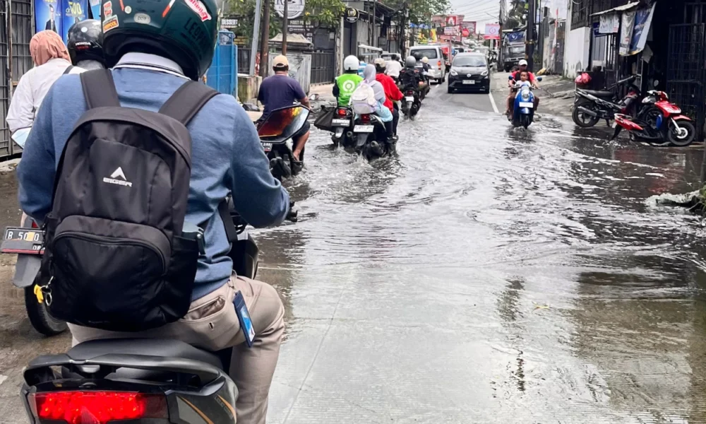 6+ Tips agar Motor Tidak Mogok saat Banjir