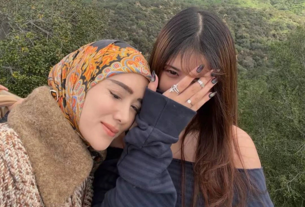 Ahmad Dhani Minta Anaknya Bangga Punya Ibu seperti Mulan Jameela Tak Pernah Tinggalkan Rumah