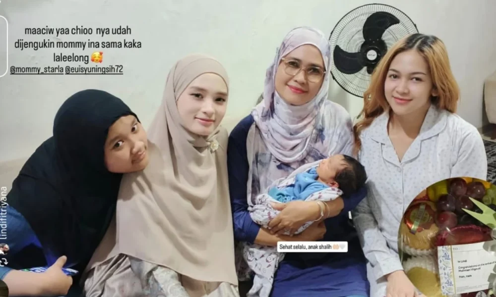 Akrab Banget! Ini Potret Inara Rusli Jenguk Anak Virgoun dan Lindi Fitriyana