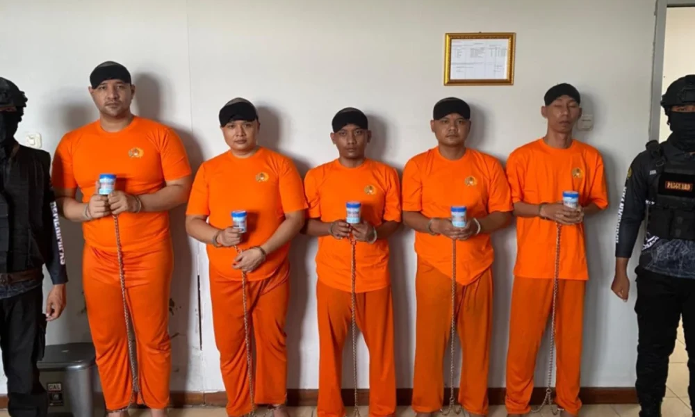 Ammar Zoni Dipindahkan ke Nusakambangan, Mata Ditutup dan Tangan Kaki Diikat