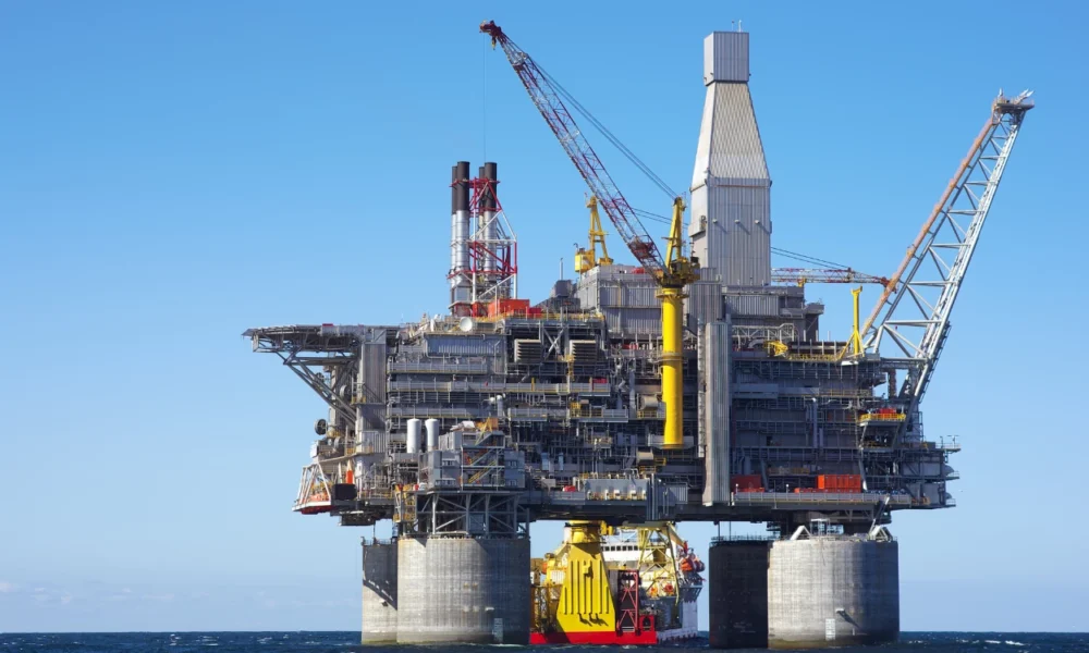 Apa Bedanya Minyak Brent dan WTI
