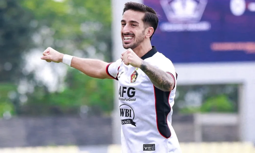 Arema vs Persik 2 3 Ernesto Gomez Cetak Brace