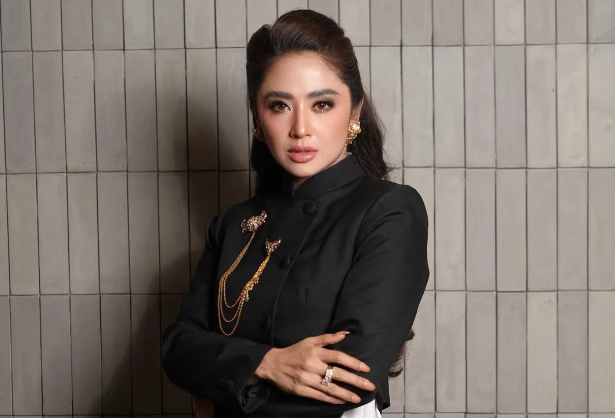 Dewi Perssik Curhat Tak Diundang Ahmad Dhani di Pernikahan El Syifa