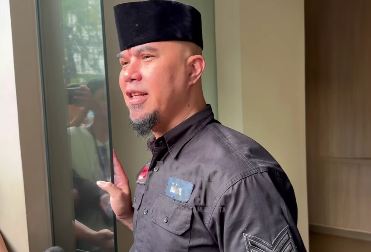 Ditanya soal Pakaian Syifa Hadju yang Dinilai Terbuka oleh Netizen, Ahmad Dhani Dosa Ditanggung Desainer