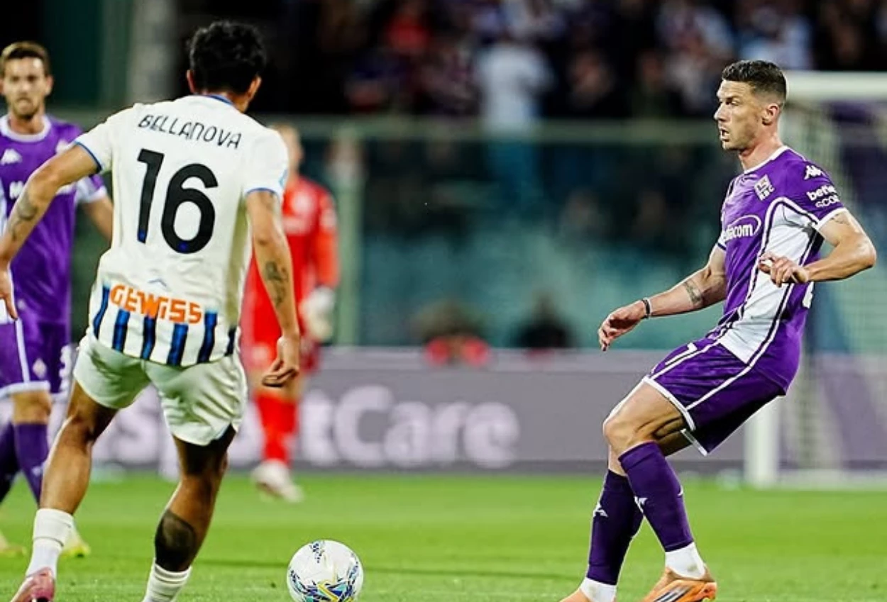 Fiorentina vs Atalanta 1 1 Gol Bunuh Diri Pietro Comuzzo Selamatkan Atalanta di Markan Fiorentina