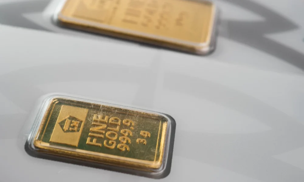 Harga Emas Antam Hari Ini 30 Mei 2026 Naik Rp25.000 per Gram