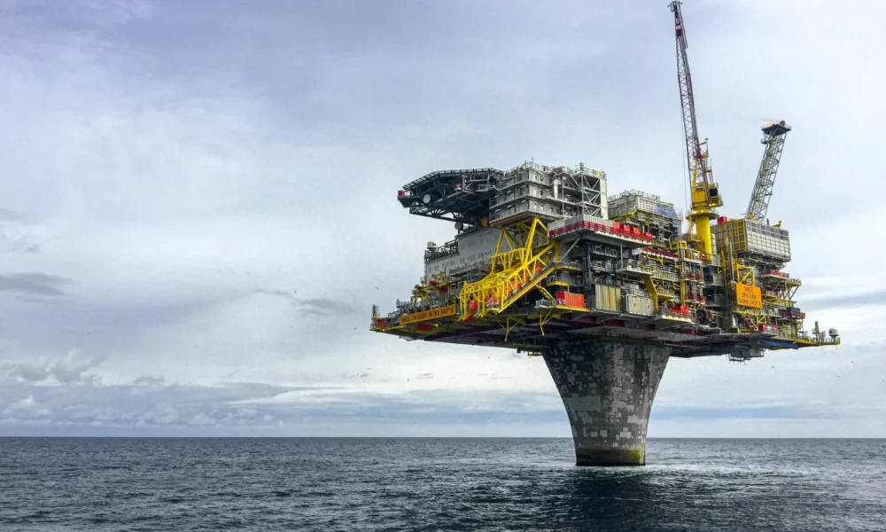 Harga Minyak Dunia Hari Ini 18 Mei 2026 Meroket, Brent US$ 110 per Barel