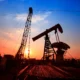 Harga Minyak Dunia Hari Ini 4 Mei 2026 Turun 0,35%