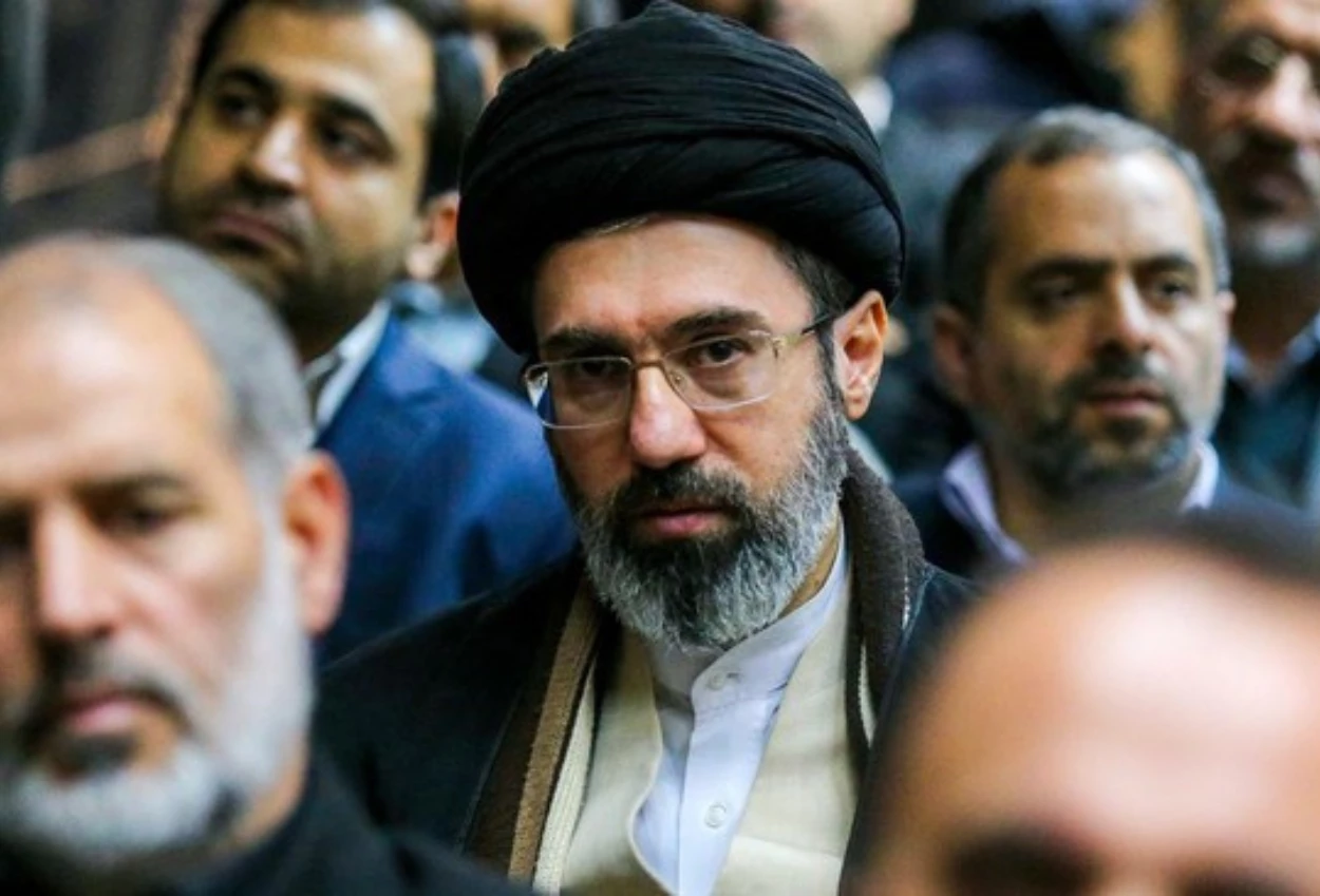 Iran Sembunyikan Mojtaba Khamenei, hanya Bisa Dihubungi lewat Kurir Rahasia