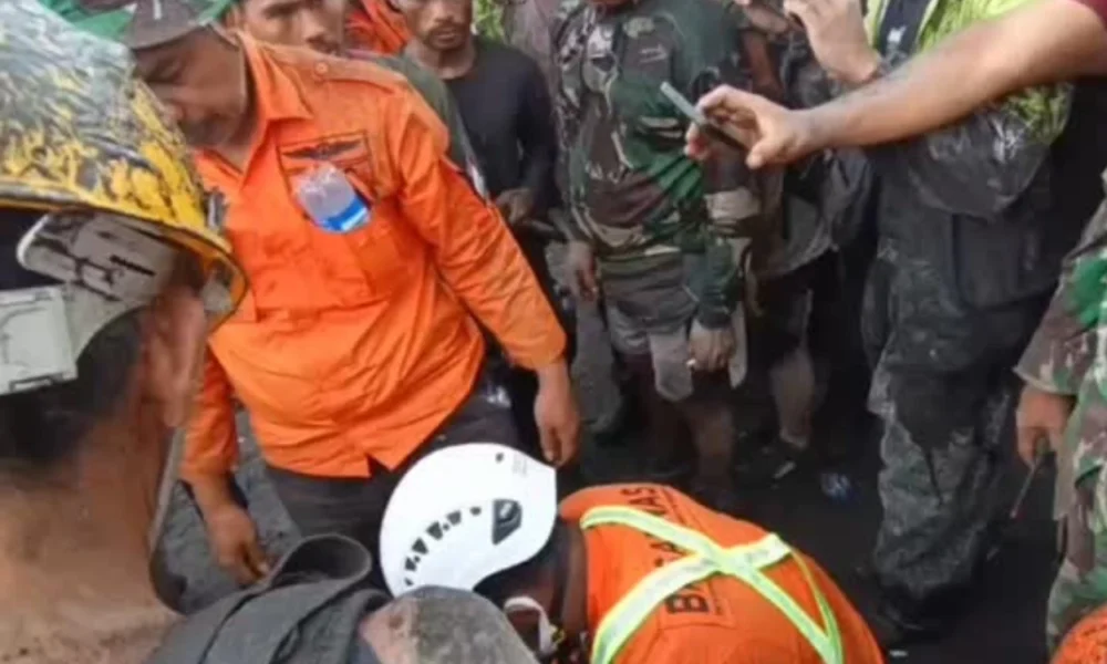 Jasad 2 WN Singapura Ditemukan Berpelukan Terhimpit Batu Erupsi di Gunung Dukono