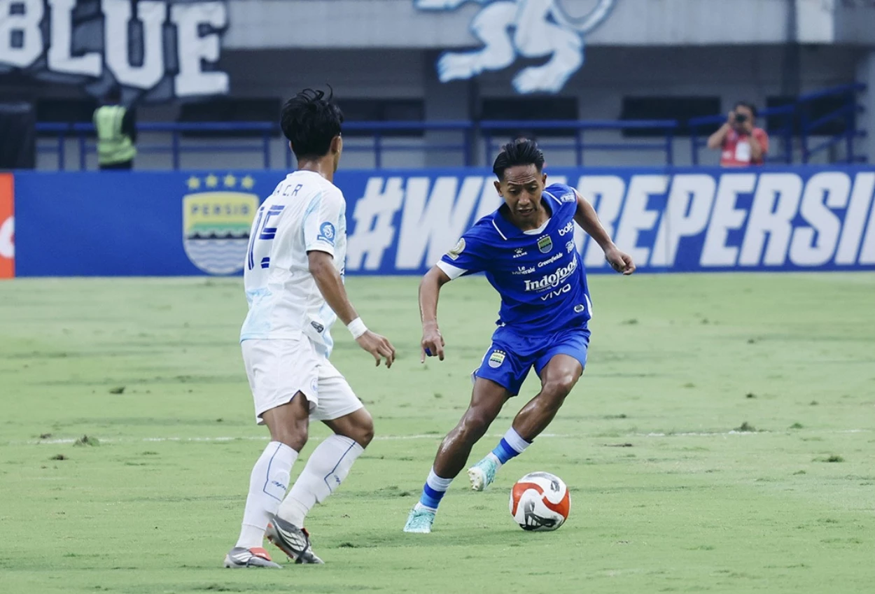 Klasemen Persib vs PSIM Maung Bandung Kokok di Puncak dengan 72 Poin