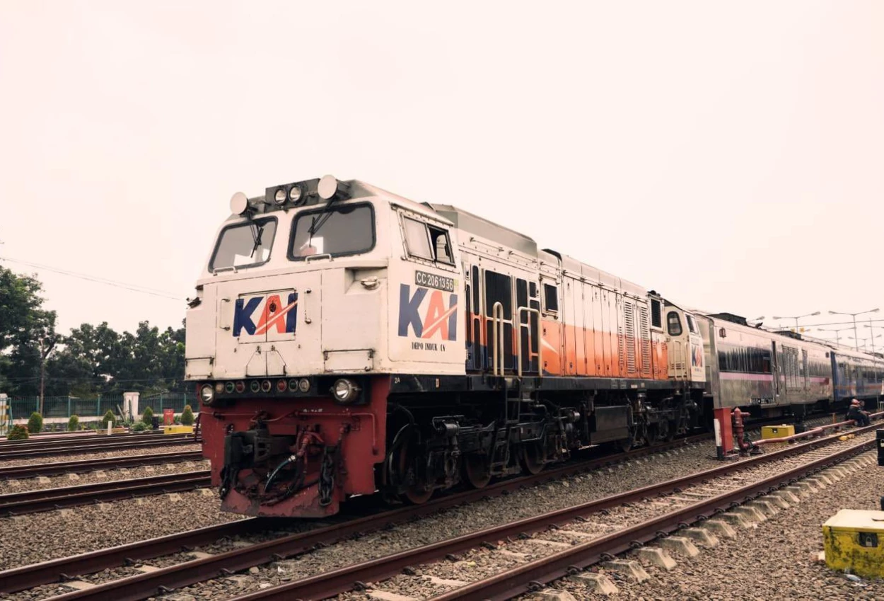 Kronologi Pemotor Tewas Tertabrak KA Sangkuriang di Jember
