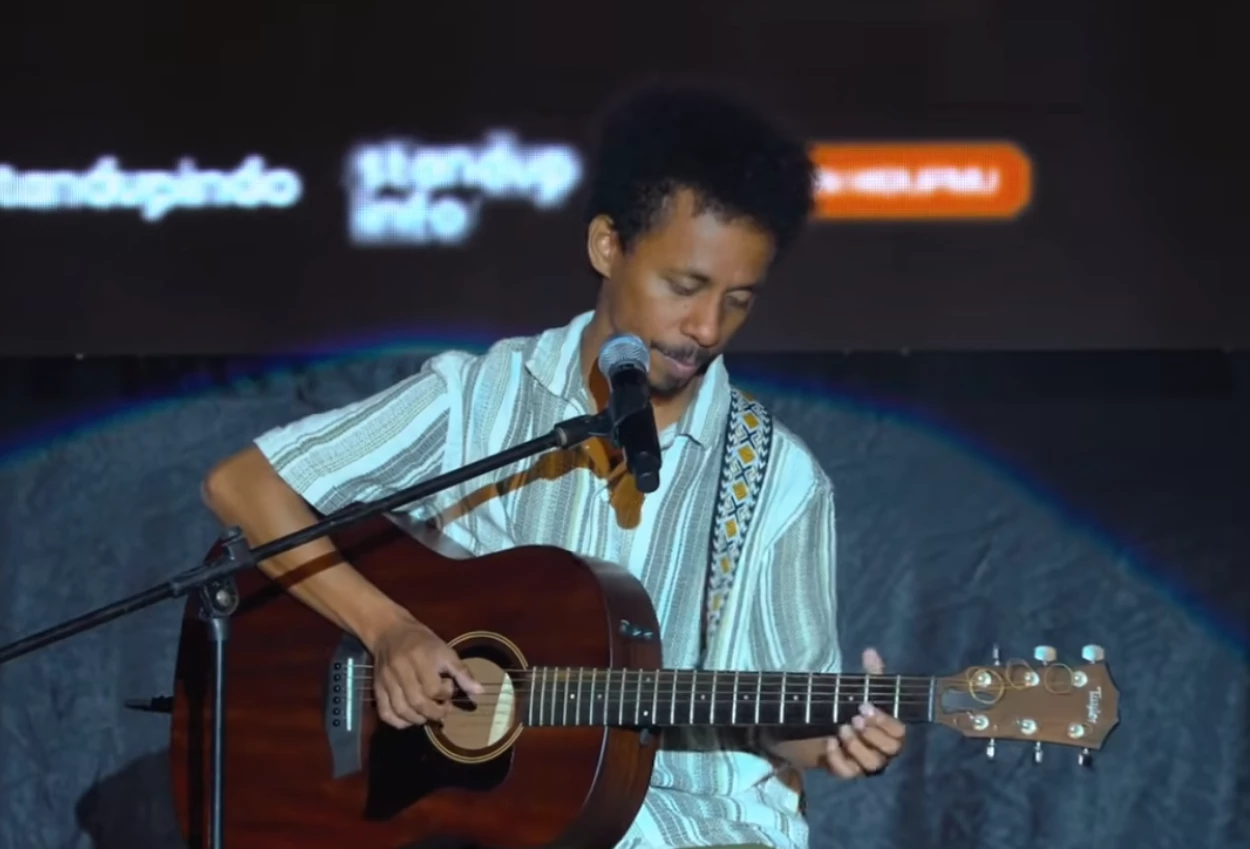 Lirik Lagu Bersenja Gurau Raim Laode yang Sering jadi Backsound Momen Romantis