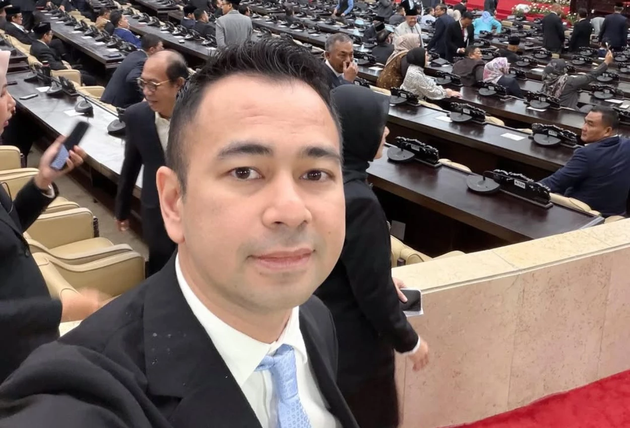 Mau Berangkat Haji, Raffi Ahmad Pamit ke Prabowo Subianto hingga Puan Maharani