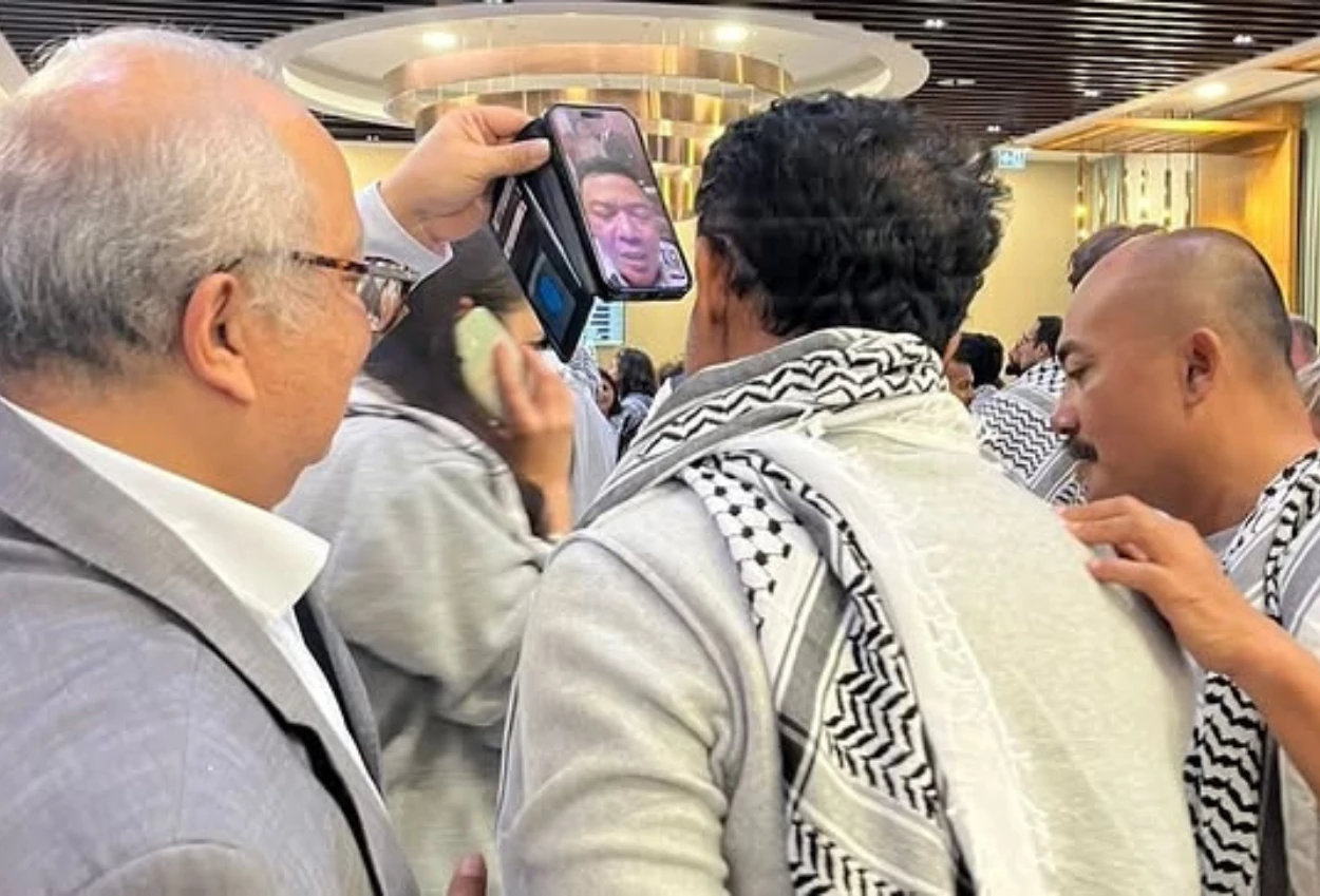 Menlu Sugiono Video Call 9 WNI yang Bebas dari Penahanan Israel