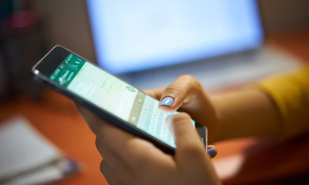 Meta Tawarkan Akses WhatsApp Gratis ke OpenAI