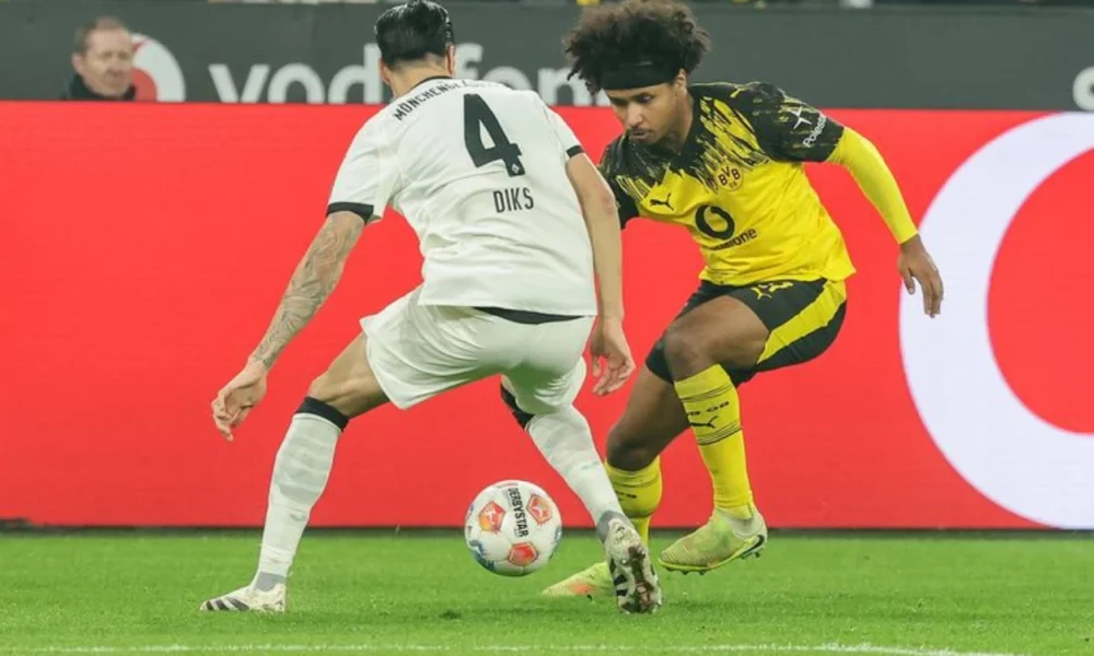 Mönchengladbach vs Dortmund 1 0 Kevin Diks Turun dari Bangku Cadangan
