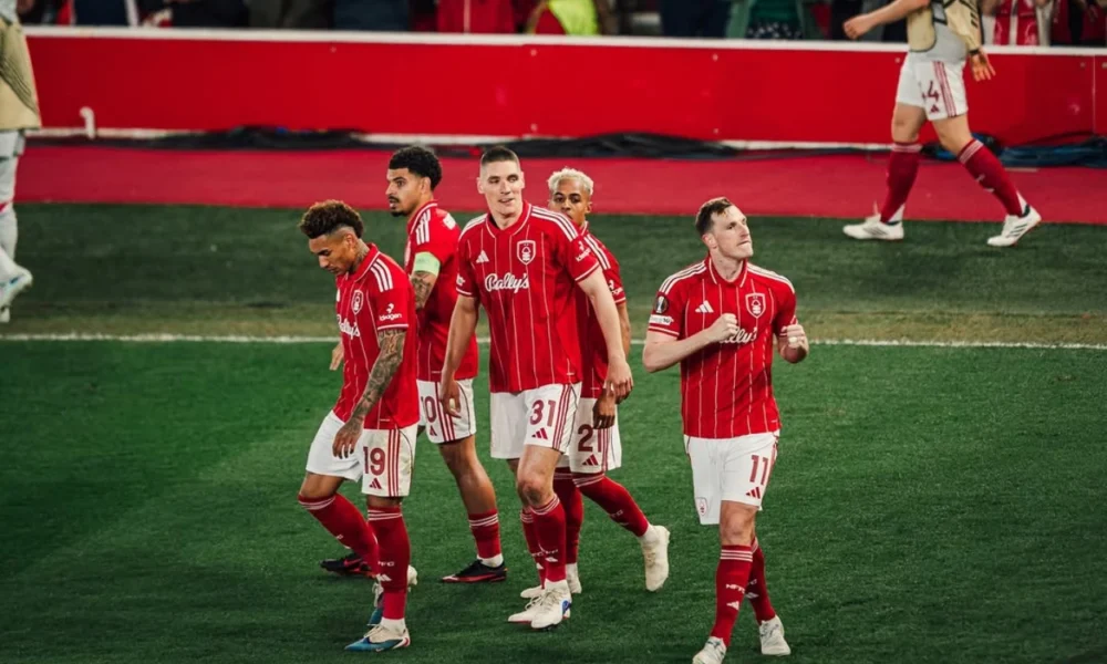 Nottingham Forest vs Aston Villa 1 0 Tricky Trees Menang di Kandang