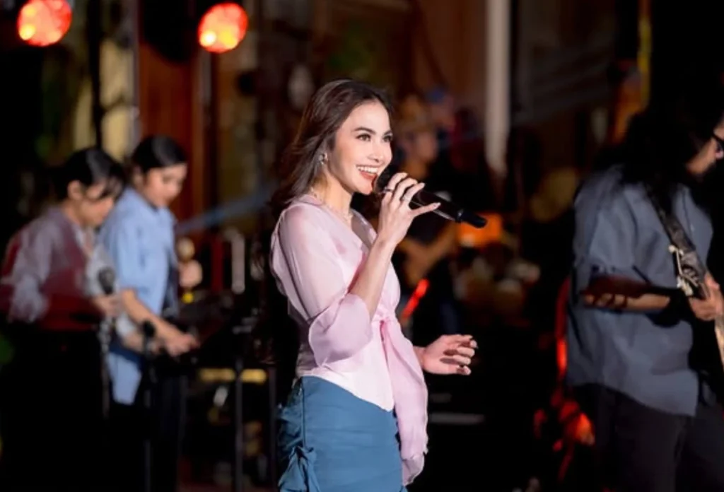 Penampilan Mahalini di Acara Gender Reveal Nanda Arsyinta