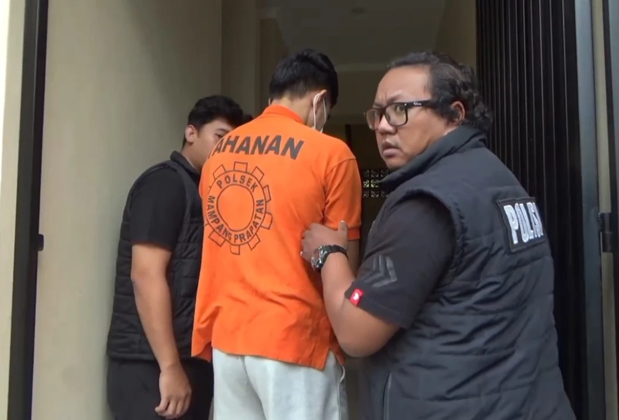 Polisi Tangkap Pencuri Kabel Tembaga di Menara Jamsostek Mampang Jaksel