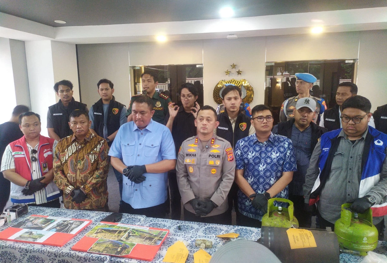 Polres Bogor Ungkap 7 Kasus Penyalahgunaan BBM Subsidi dan Tambang Emas Ilegal, 15 Pelaku Diamankan