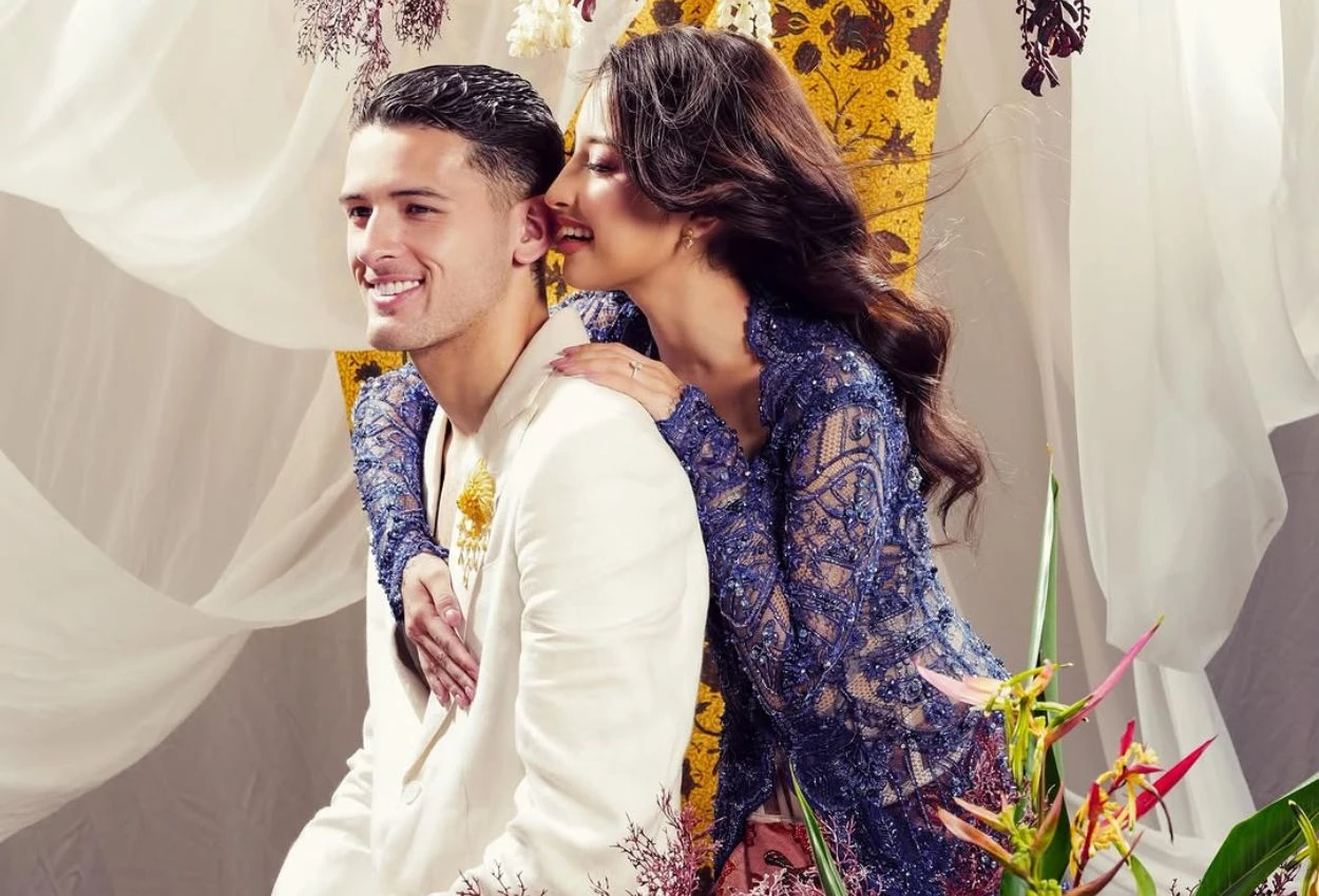 Potret Jennifer Coppen dan Justin Hubner Prewed Pakai Kebaya dan Jas, Ada Kamari