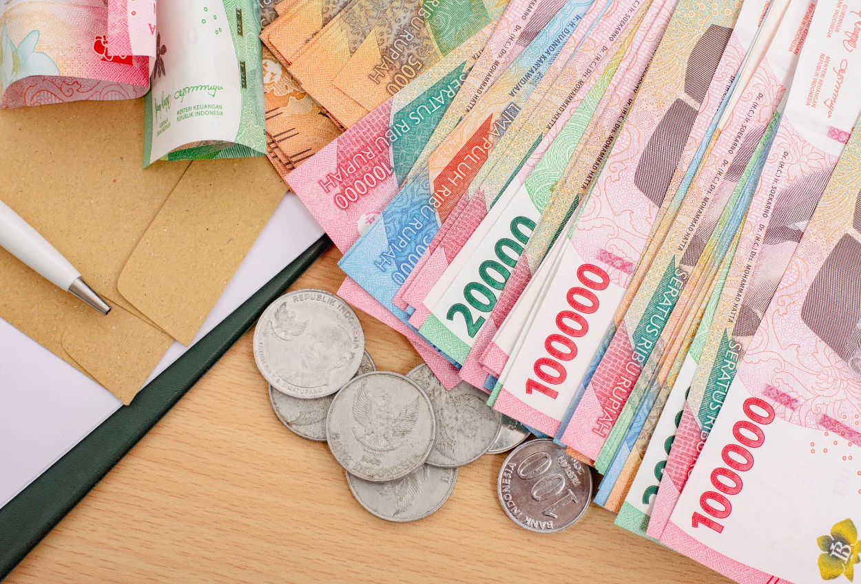 Rupiah ke Dolar Hari Ini 13 Mei 2026 Tembus Rp17.539