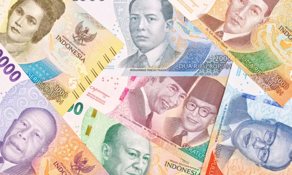 Rupiah ke Dolar Hari Ini 7 Mei 2026 Menguat di Level 17.300