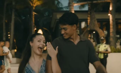So Sweet! Rafael Struick Lamar Kekasih Dihiasi dengan Sunset Cantik di Bali (2)