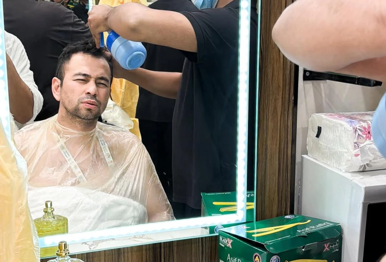 Tampil Plontos usai Tahallul, Raffi Ahmad Rambut Boleh Hilang, tapi Semoga Dosa Ikut Gugur