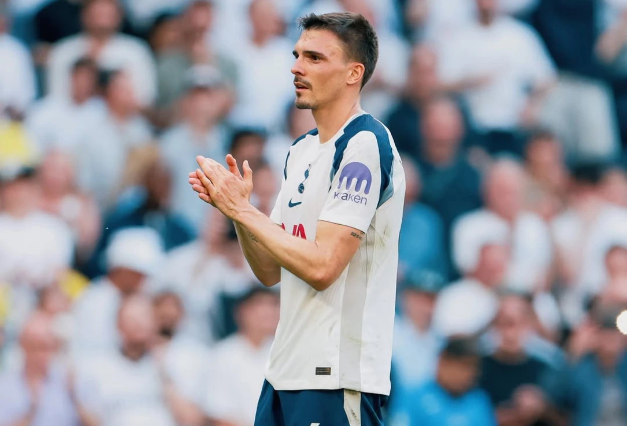 Tottenham Selamat dari Turun Kasta usai Tumbangkan Everton 1