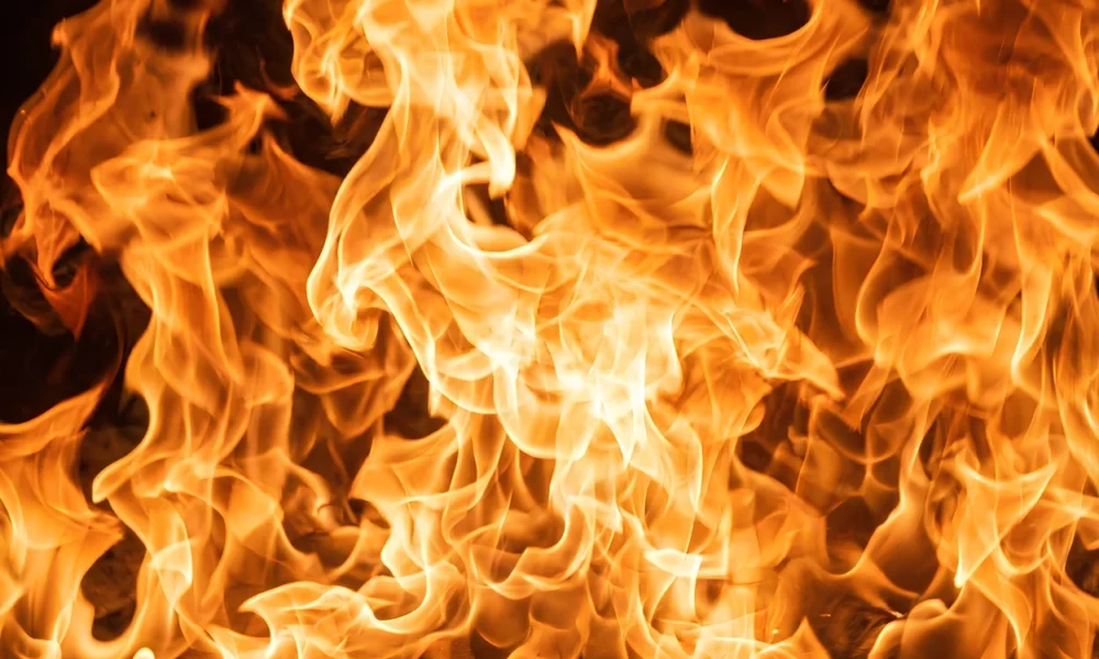 Viral! Ponpes di Lampung Dibakar Warga usai Pemilik Diduga Lakukan Pencabulan