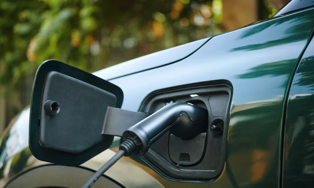 12+ Kekurangan dan Kelebihan Mobil Listrik, Wajib Tau sebelum Beli!