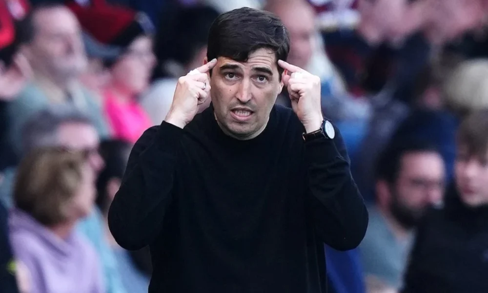 Andoni Iraola, Mantan Pelatih Bournemouth