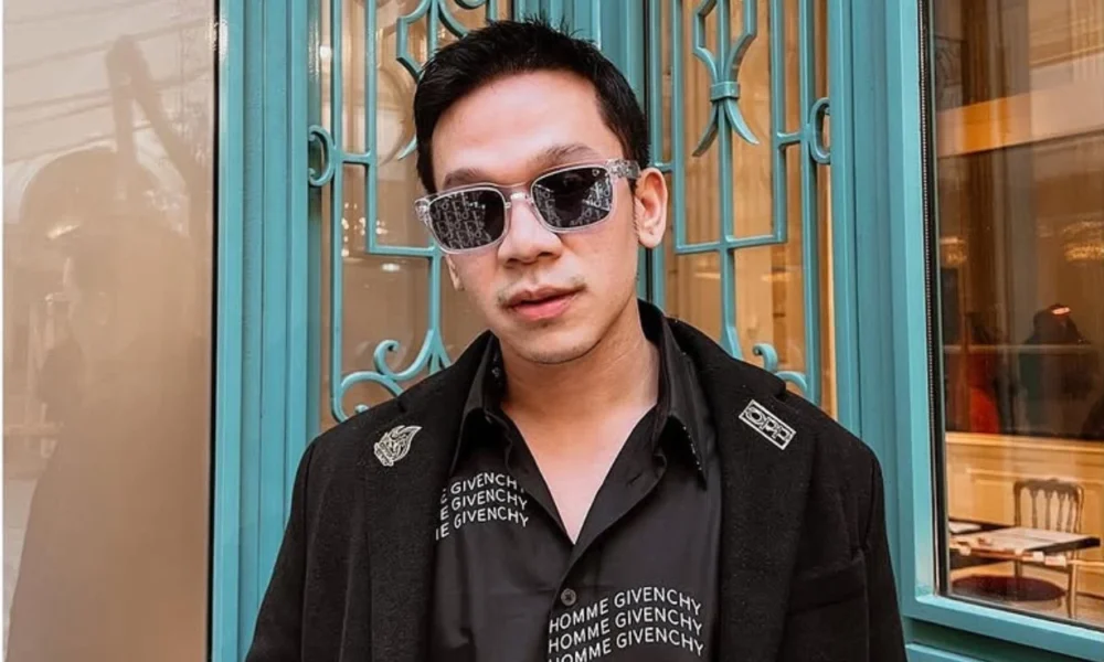 Diminta Netizen Bela Sarwendah, Jordi Onsu Emang Saya Jubir