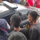 Dua Pemuda Ditangkap Warga usai Jambret HP Ibu Ibu