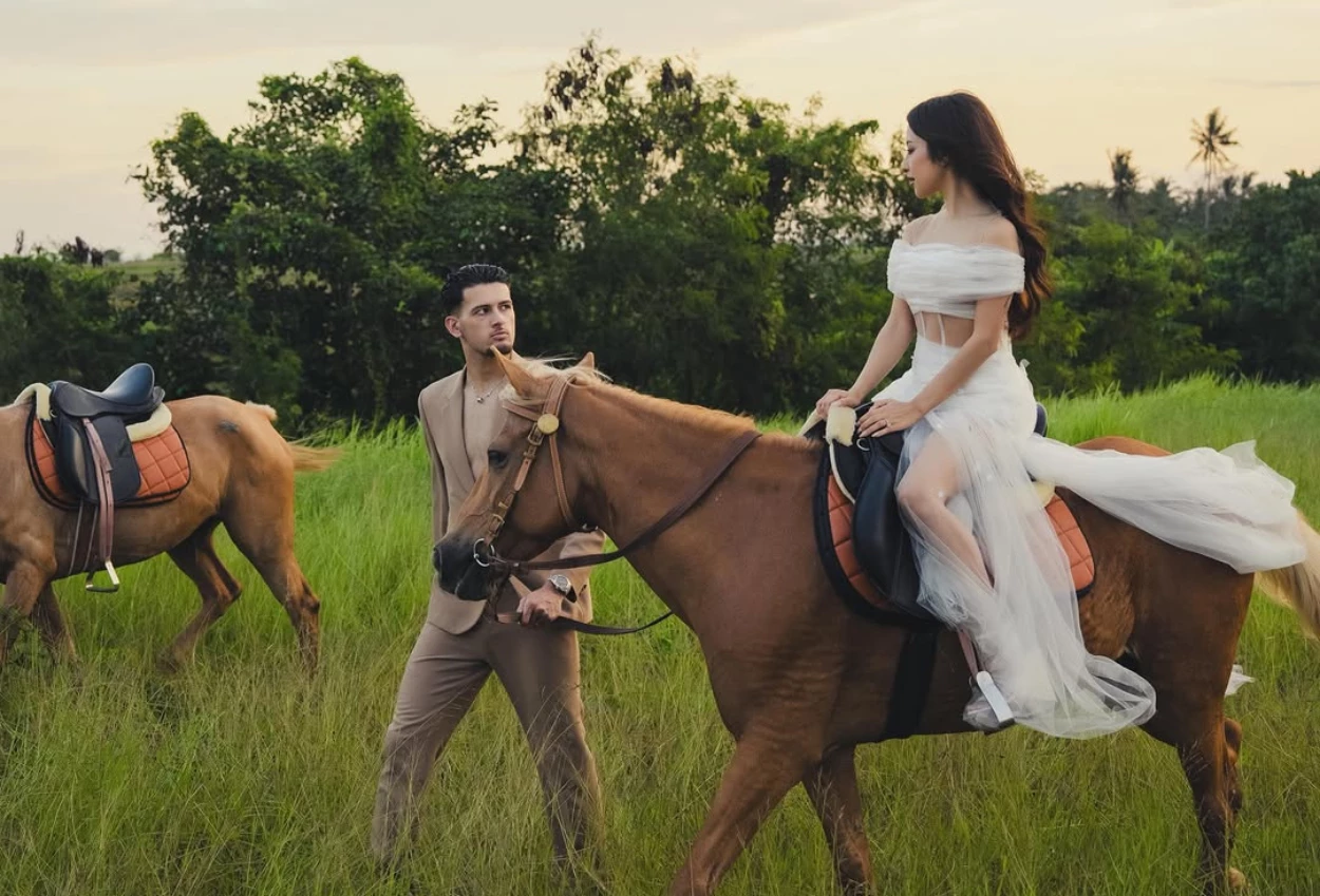 Gemas! Jennifer Coppen dan Justin Hubner Pamer Foto Prewed Berkuda