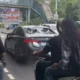 Kasus BMW Tabrak Ojol hingga Diamuk Massa di Jakbar Berakhir Damai