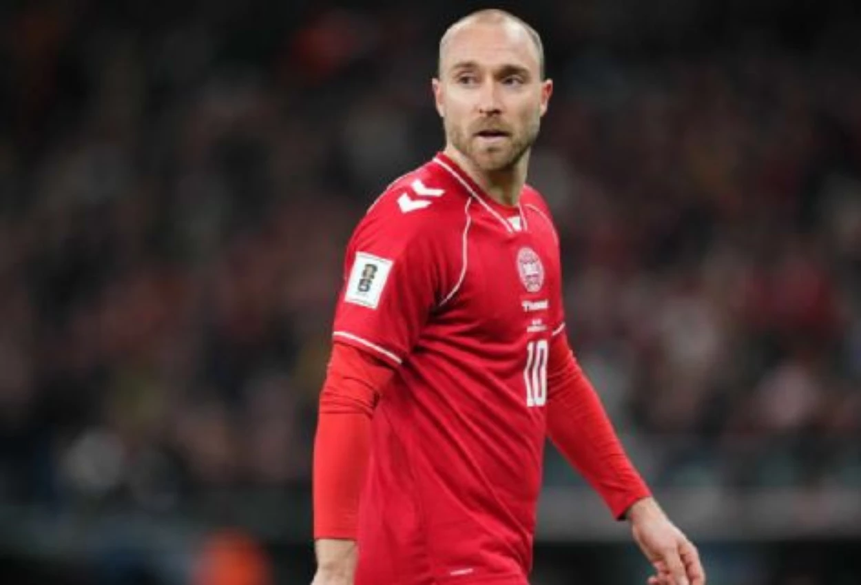 Laga Denmark vs Ukraina Disetop usai Christian Eriksen Kolaps di Tengah Lapangan