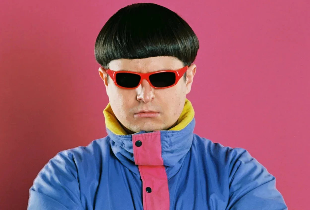 Makna dan Lirik Lagu 'Life Goes On' Oliver Tree