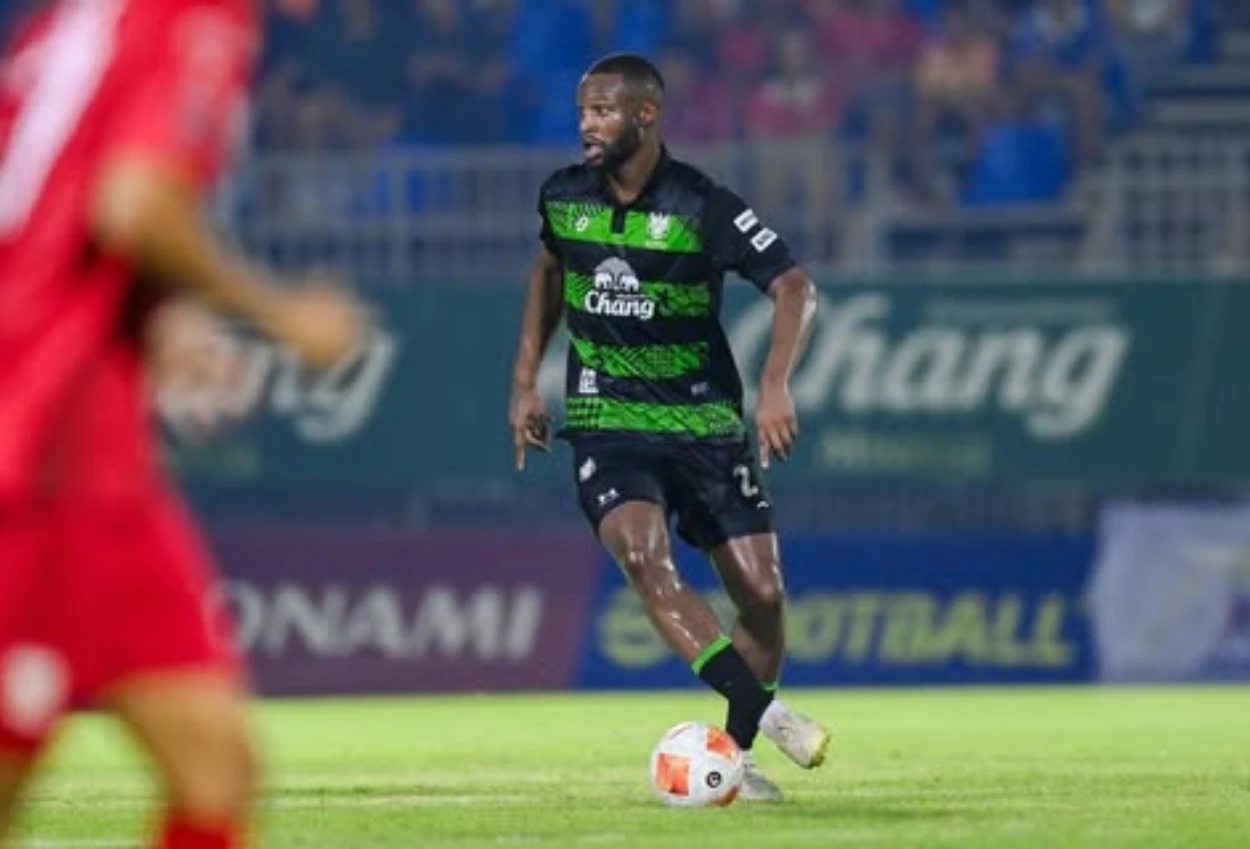 Persib Pamer Pemain Baru, Resmi Rekrut Bek Prancis Gabriel Mutombo